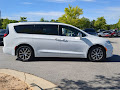 2024 Chrysler Pacifica Hybrid Pinnacle