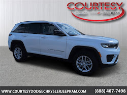 2023 Jeep Grand Cherokee Laredo