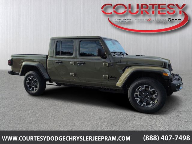 2026 Jeep Gladiator Sahara