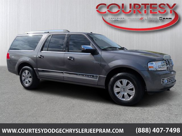 2013 Lincoln Navigator L Base