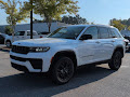 2027 Jeep Grand Cherokee Laredo Altitude