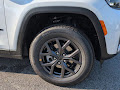 2027 Jeep Grand Cherokee Laredo Altitude