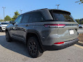 2027 Jeep Grand Cherokee Laredo Altitude