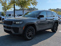 2027 Jeep Grand Cherokee Laredo Altitude